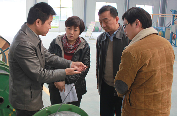 滁州市經(jīng)信委領(lǐng)導(dǎo)來安邦集團調(diào)研新項目建設(shè)情況(圖1)