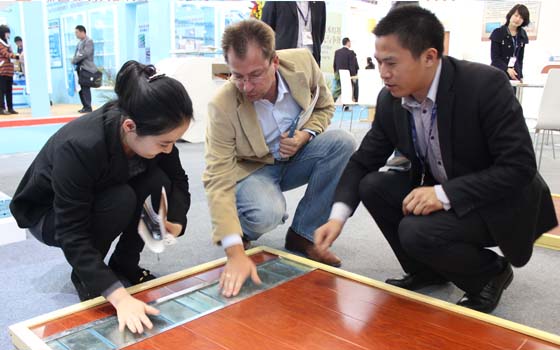 安邦集團參加中國（北京）國際供熱通風(fēng)空調(diào)、衛(wèi)生潔具及城建設(shè)備與技術(shù)展會現(xiàn)場(圖6)